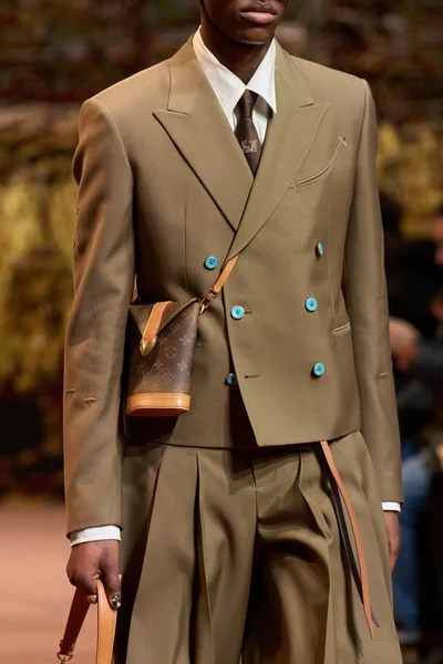 Look 21